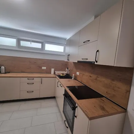 Telalovic * Nečujam