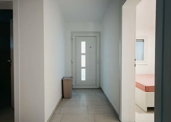 Telalovic * Nečujam